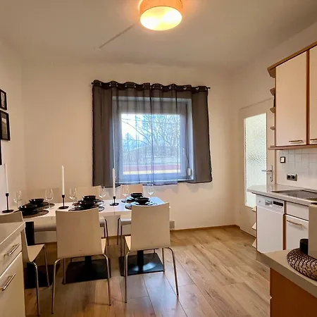 Shome Cityhouse I Self Check-in Vakantiehuis *