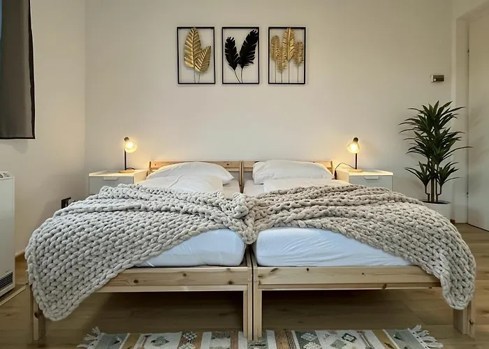 Shome Cityhouse I Self Check-in Сasa de vacaciones *